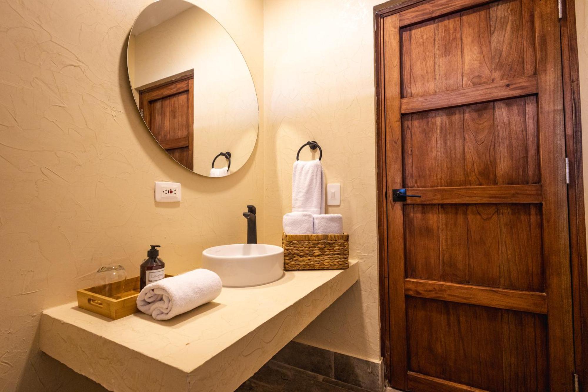 Casa Noa Colonial Rooms Картахена Экстерьер фото