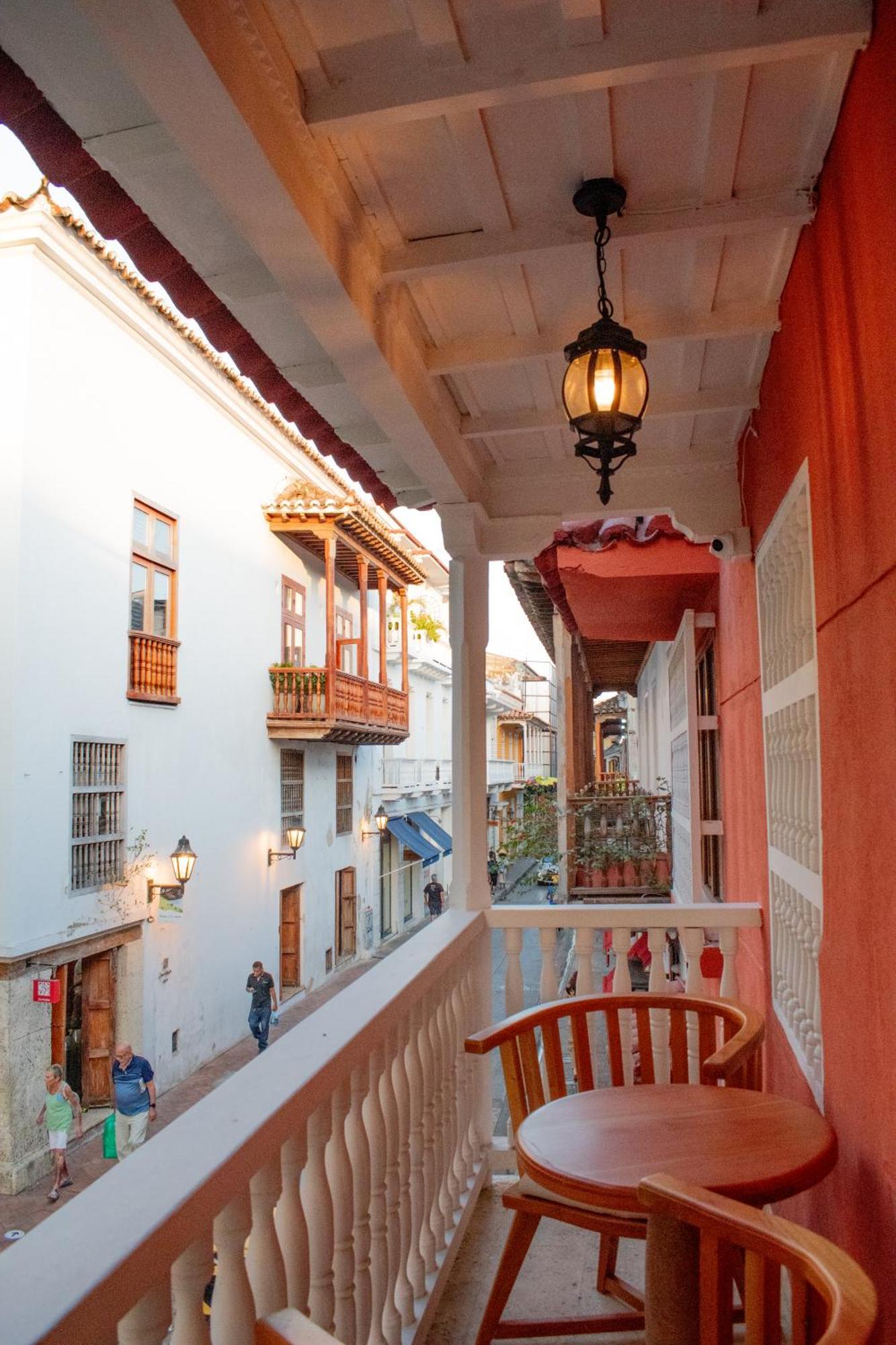Casa Noa Colonial Rooms Картахена Экстерьер фото